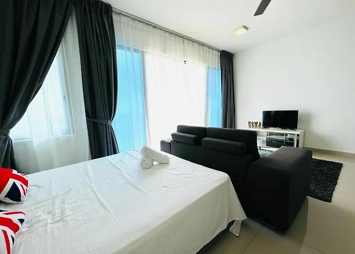 Ecozy Suite 3 - Trefoil Setia Alam Near Setia City Mall & Setia Convention Centre