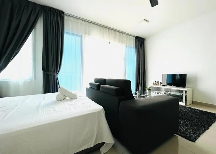 Ecozy Suite 3 - Trefoil Setia Alam Near Setia City Mall & Setia Convention Centre