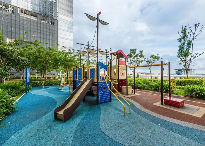 Ecozy Suite 3 - Trefoil Setia Alam Near Setia City Mall & Setia Convention Centre