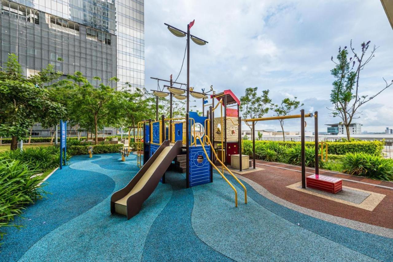 Ecozy 3 - Trefoil Setia Alam Near Setia Mall & Setia Convention Centre Kuala Selangor